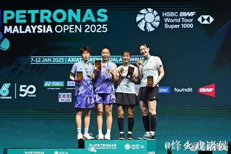 国手强势出击 全运会羽毛球团体赛四强诞生